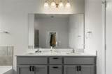 9805 Bridlewood Lane - Photo 17