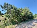 1033 Indian Drive - Photo 8