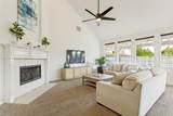 1401 Farmington Drive - Photo 3