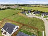 589 Highview Court - Photo 7