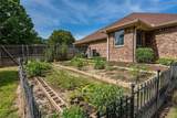 19135 Bynum - Photo 35