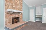 1917 Collins Boulevard - Photo 8