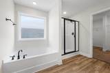 206 Briarwood Drive - Photo 10