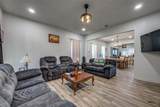 725 Walnut Street - Photo 4