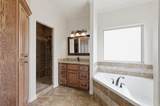 8737 Fm 1567 - Photo 15