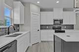 225 Nw 16th Street - Photo 17