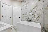 9390 Lakeridge Drive - Photo 32