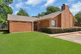 935 Cedarland Boulevard - Photo 1