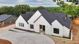 1405 Apache Court - Photo 2