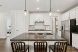 407 Holly Road - Photo 5