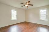 709 Avenue B - Photo 18