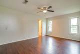 709 Avenue B - Photo 22