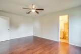 709 Avenue B - Photo 25