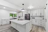 714 Deerfield Circle - Photo 7