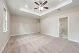 1704 Kings Lane - Photo 11