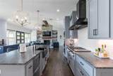 8250 Drovers Lane - Photo 14