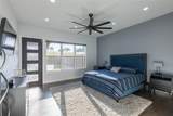 8250 Drovers Lane - Photo 17