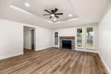 2403 Beverly Hills Lane - Photo 4