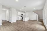 708 Hillcrest Boulevard - Photo 9