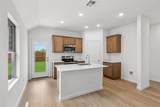 811 Hillcrest Boulevard - Photo 7
