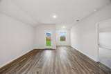 804 Hillcrest Boulevard - Photo 11