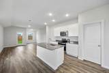 804 Hillcrest Boulevard - Photo 7