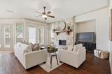 929 Lairds Lane - Photo 9