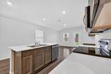 2566 Russell Street - Photo 9