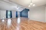 923 Courtney - Photo 5