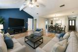 923 Courtney - Photo 6