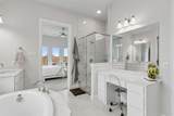 404 Lacey Oak Lane - Photo 19