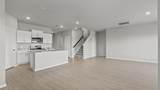 372 Deaf Smith Street - Photo 10