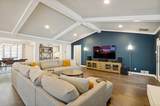 9421 Meadowknoll Drive - Photo 9