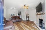 212 Samuel Boulevard - Photo 3