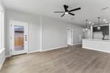 1307 Lone Pine Way - Photo 11