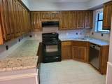 910 Boxwood Drive - Photo 3