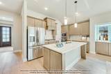 916 Greenleaf Court - Photo 9