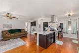1604 Oakland Terrace - Photo 8