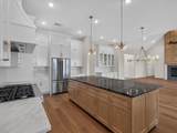 704 Cambridge Court - Photo 10