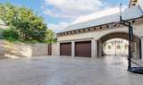 2933 Belclaire Drive - Photo 32