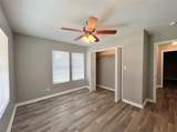 450 Everett Street - Photo 15