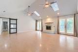 8821 Glen Hollow Drive - Photo 12