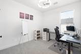 2532 Campden Mews - Photo 19