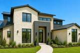 1402 Clydesdale Road - Photo 2