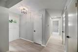1138 Usher Street - Photo 3
