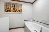 207 Shadowwood Trail - Photo 33