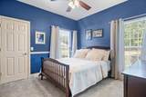 910 Holly Hill - Photo 18