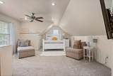 910 Holly Hill - Photo 21