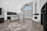305 Victory Lane - Photo 9