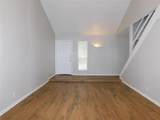 1915 Kingswood Court - Photo 3
